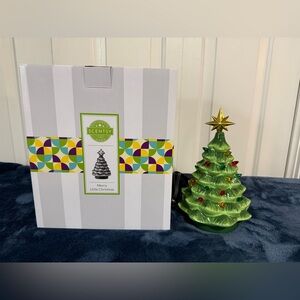 Scentsy Merry Little Christmas Green Tree Warmer